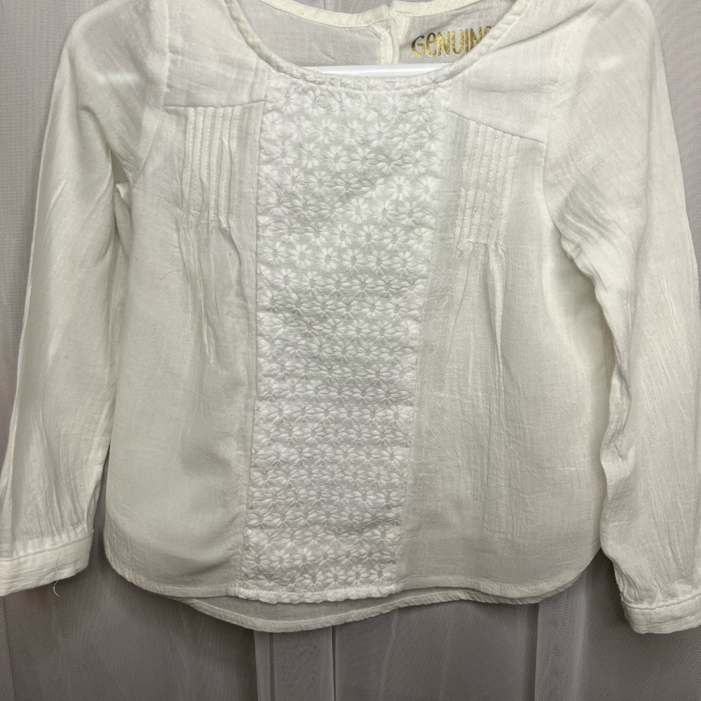 🌸Genuine Kids From OshKosh White Lacy Blouse Sz. 2